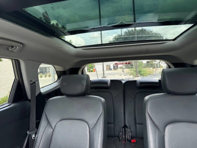 Used 2018 Hyundai Santa Fe Limited w/ Cargo Package image 56