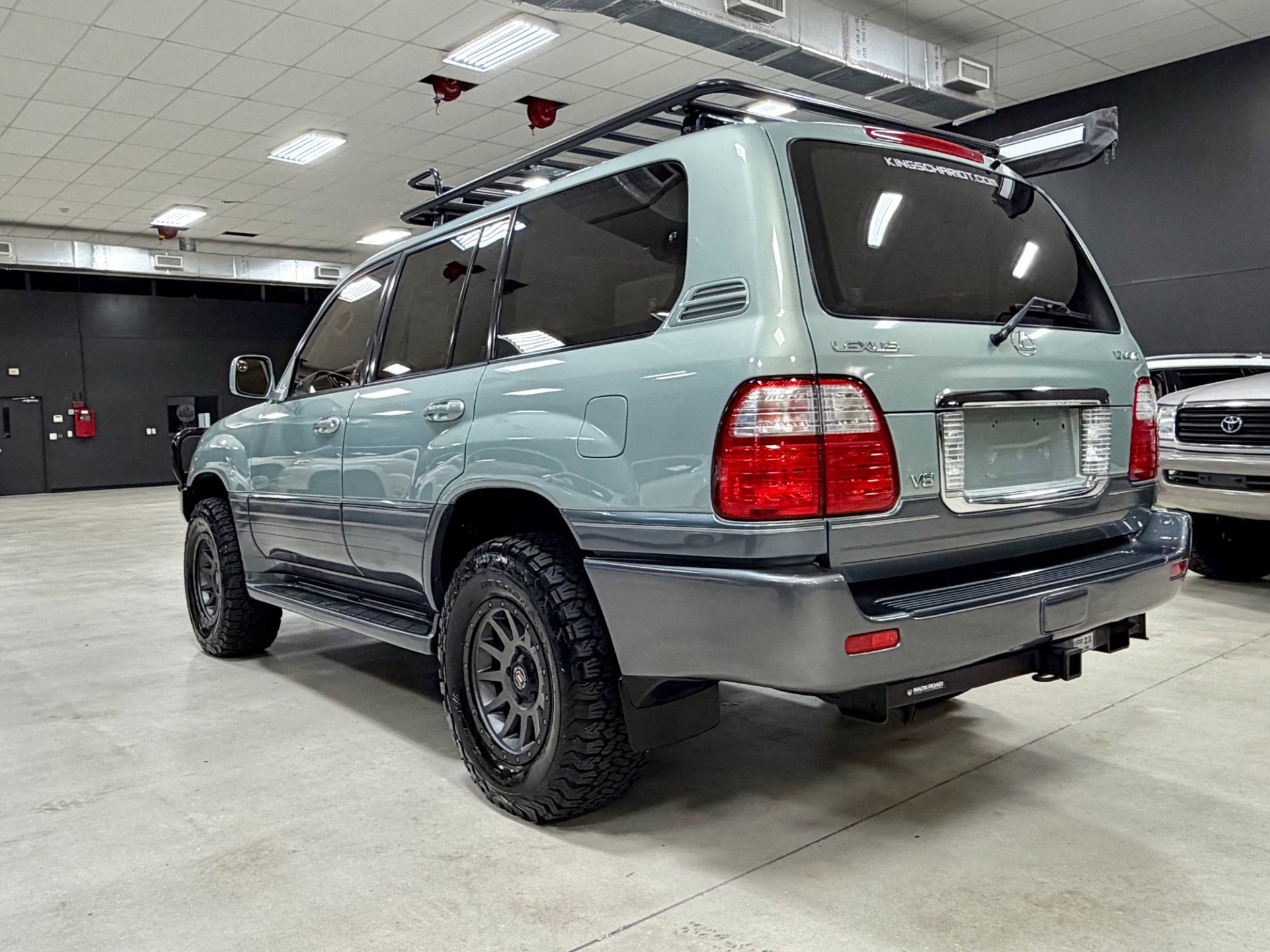 Used 2003 Lexus LX 470 4WD image 8