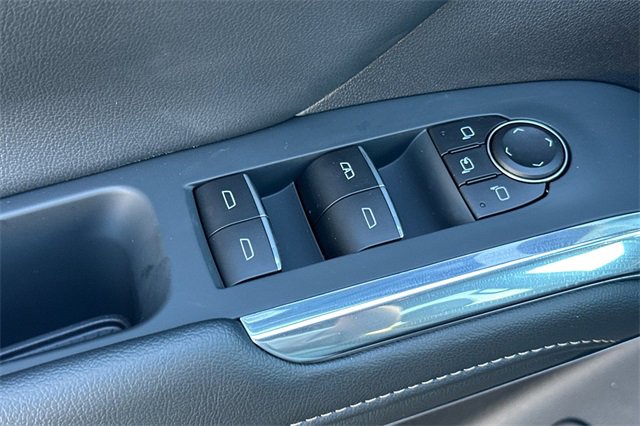 New 2026 Chevrolet Traverse High Country image 15