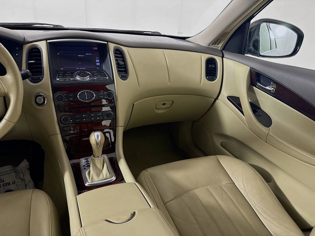 Used 2014 INFINITI QX50 Journey w/ Premium Package RWD image 31