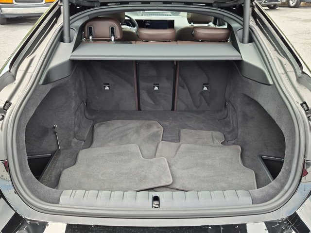 Used 2023 BMW i4 eDrive35 w/ Premium Package RWD image 6