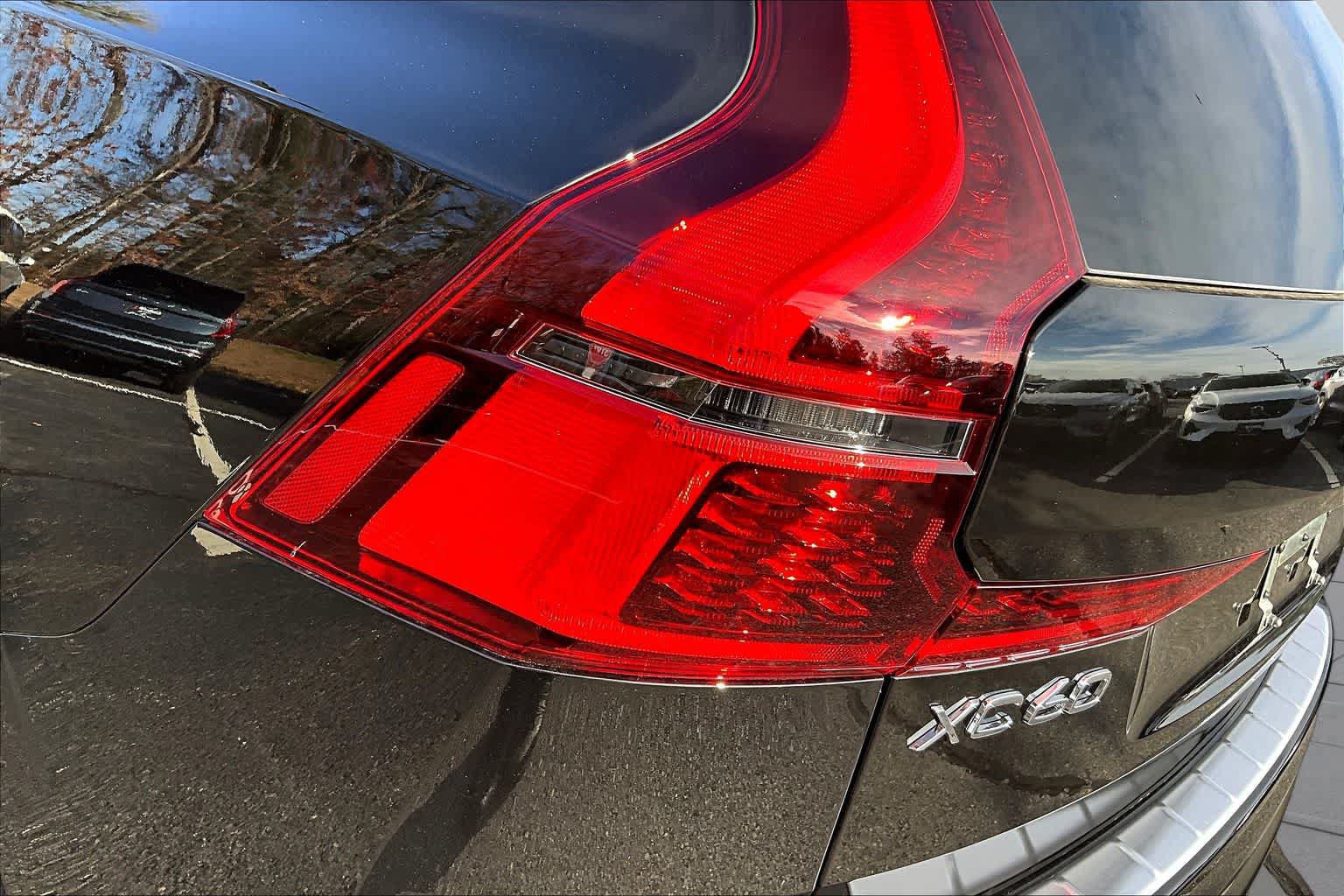 New 2026 Volvo XC60 B5 Plus w/ Protection Package Premier AWD/4WD image 5