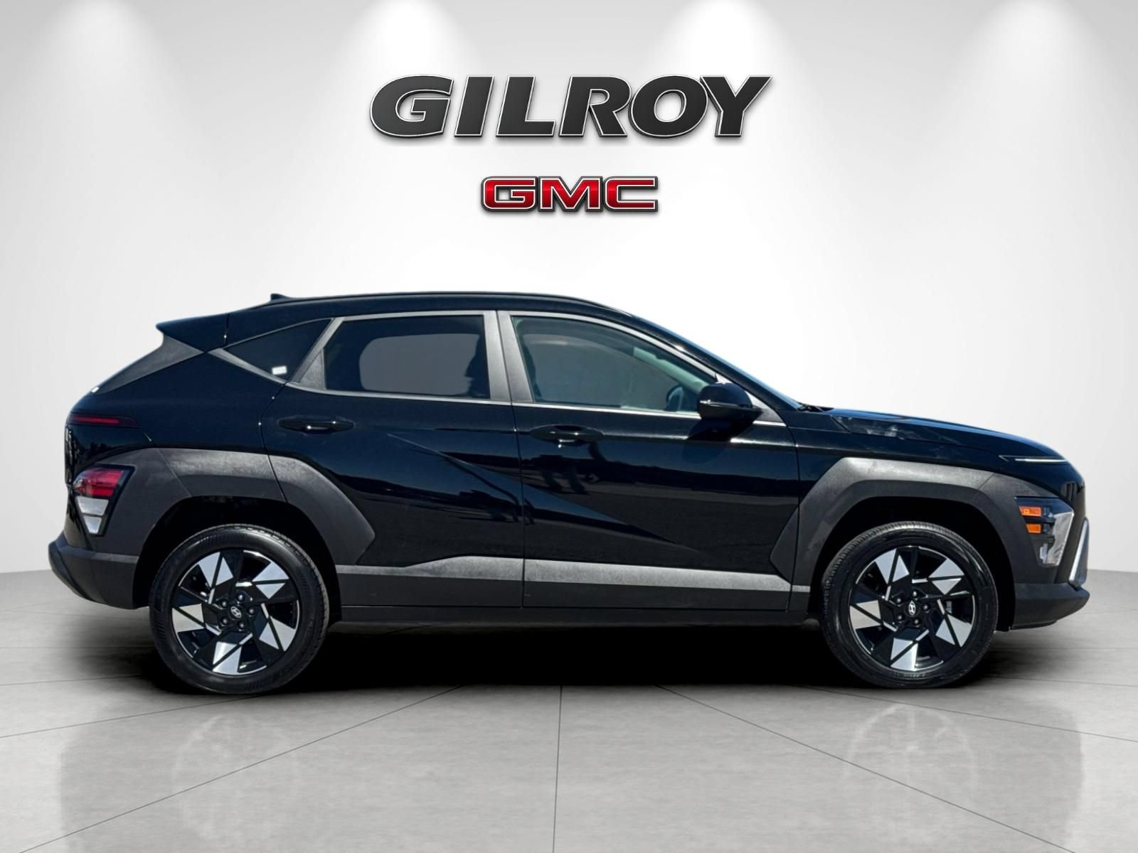 Used 2025 Hyundai Kona SEL AWD/4WD image 2