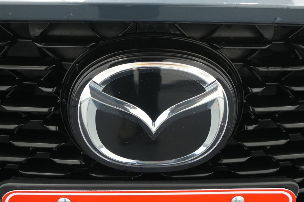 Used 2023 MAZDA MAZDA3 s AWD/4WD image 12