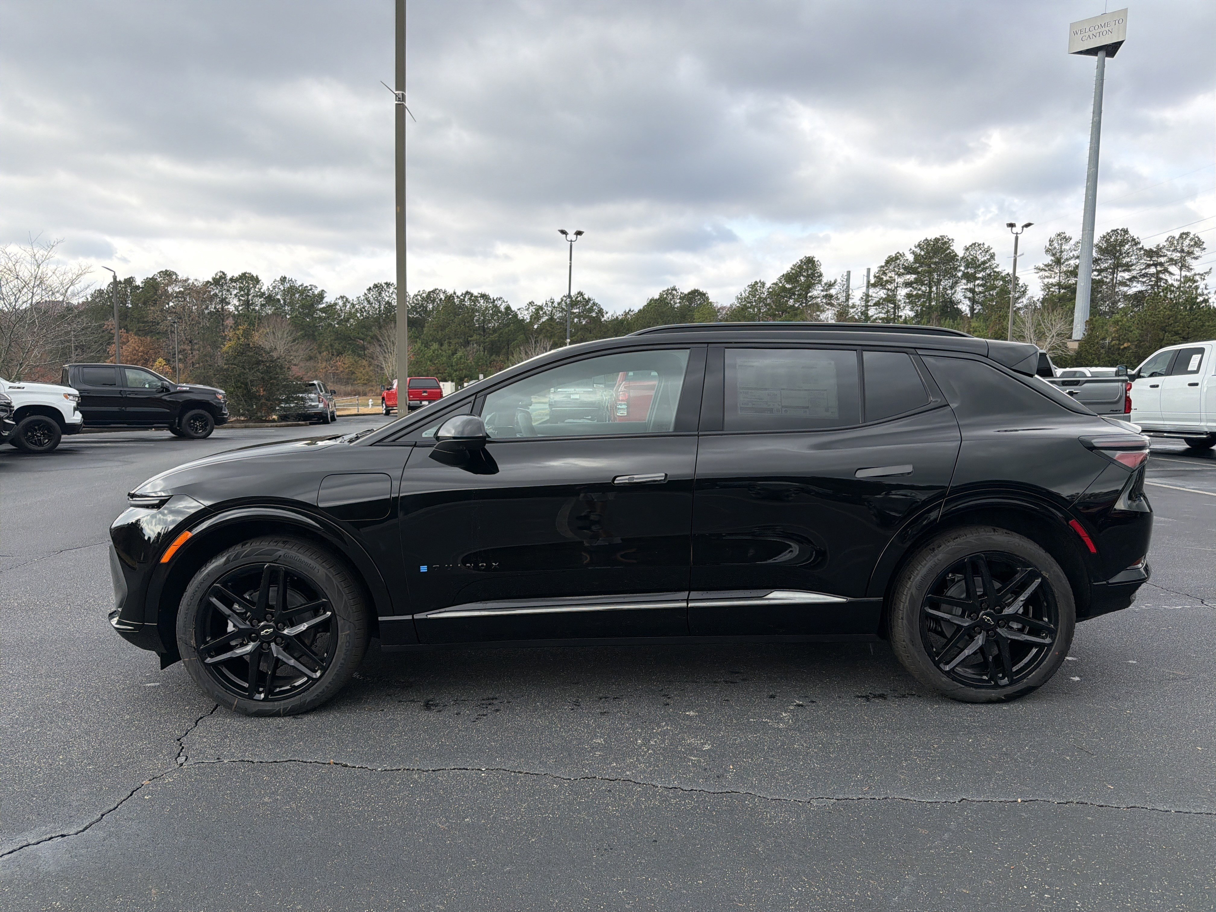 New 2026 Chevrolet Equinox EV RS image 8