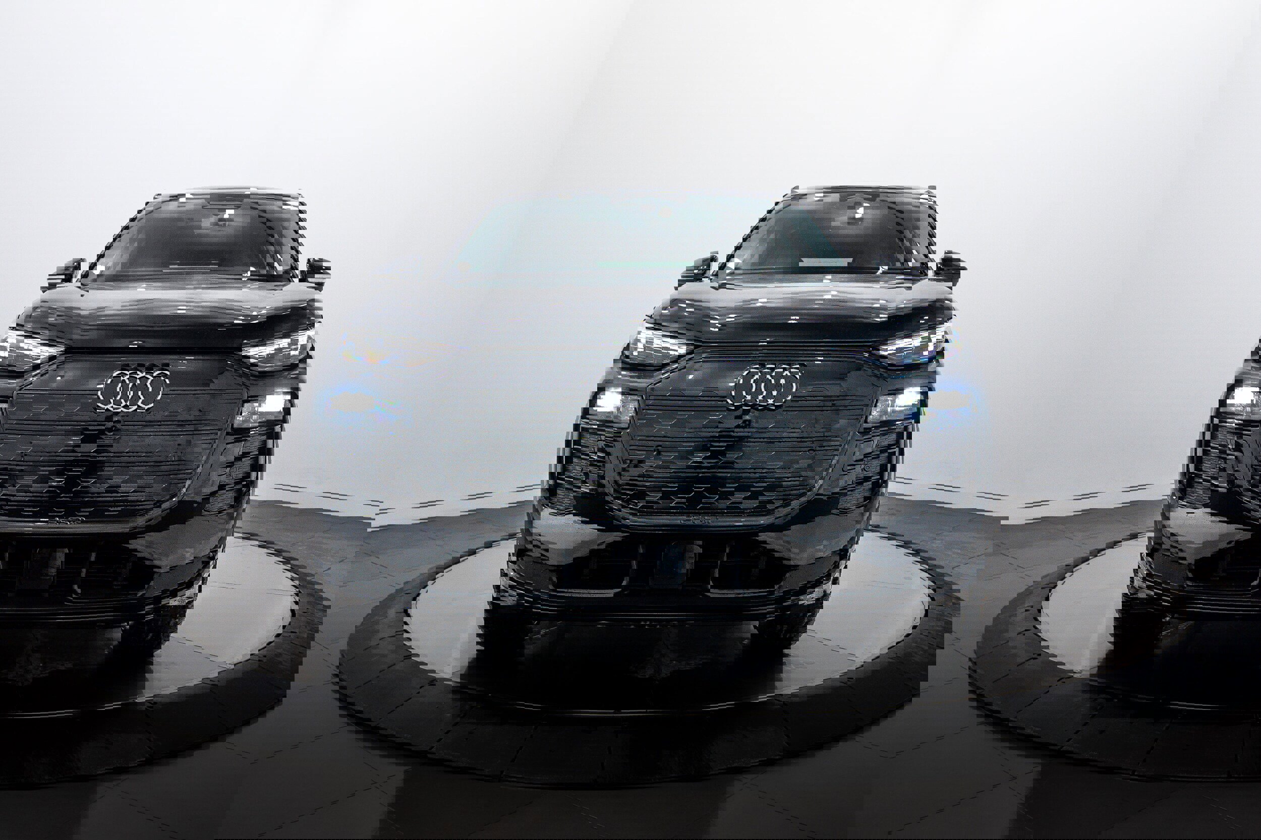 New 2025 Audi Q6 e-tron Premium Plus image 23