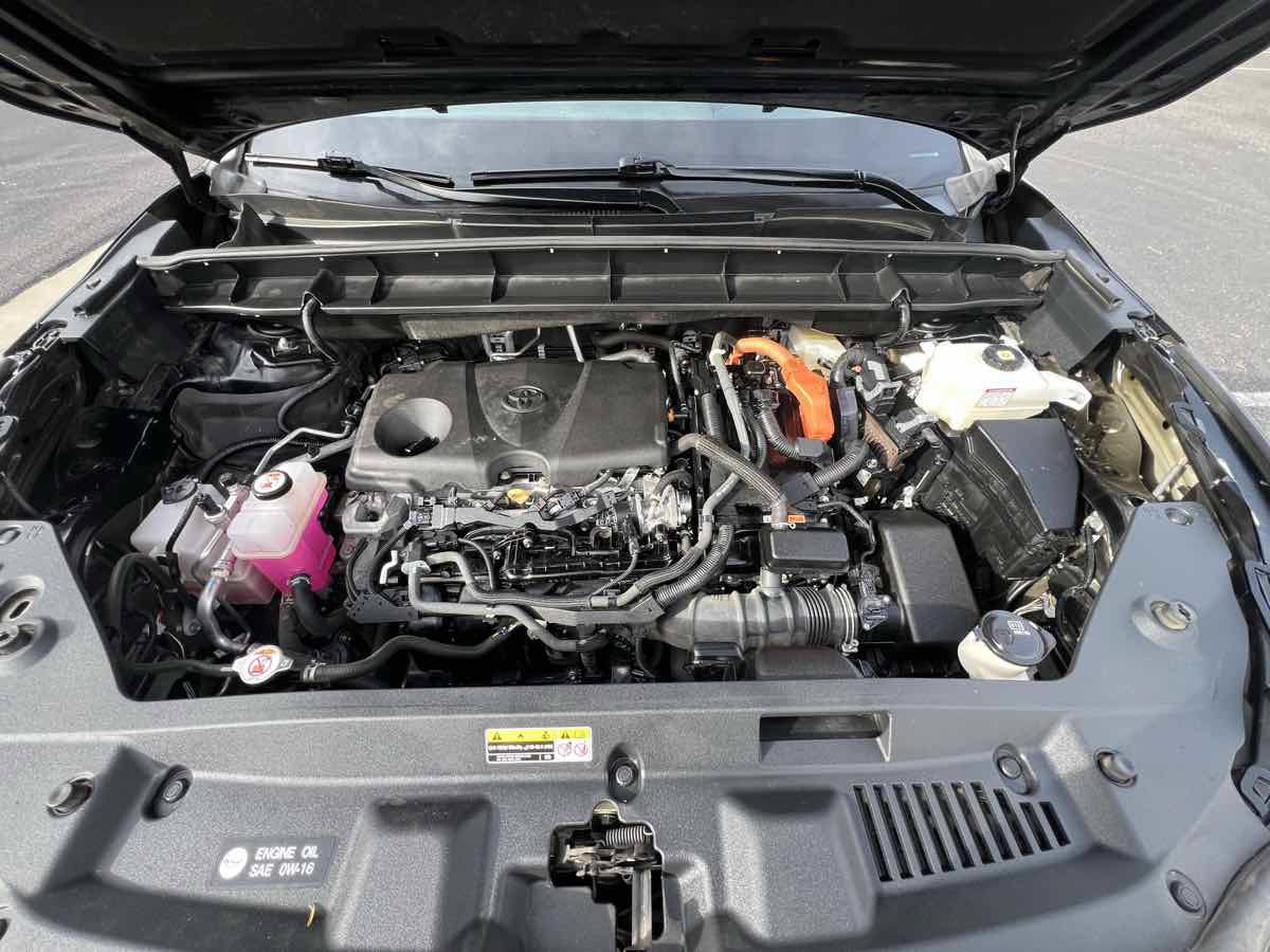 Used 2023 Toyota Highlander LE AWD/4WD image 10