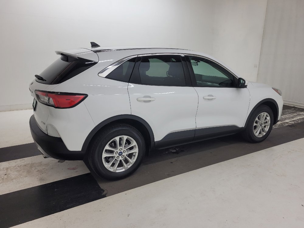 Used 2020 Ford Escape SE image 10