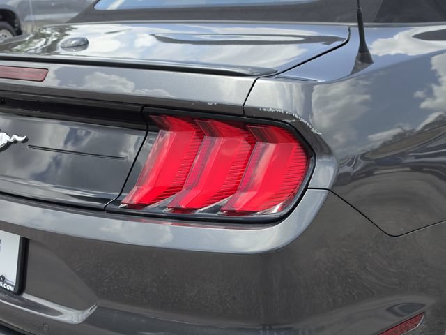 Used 2020 Ford Mustang Premium RWD image 11