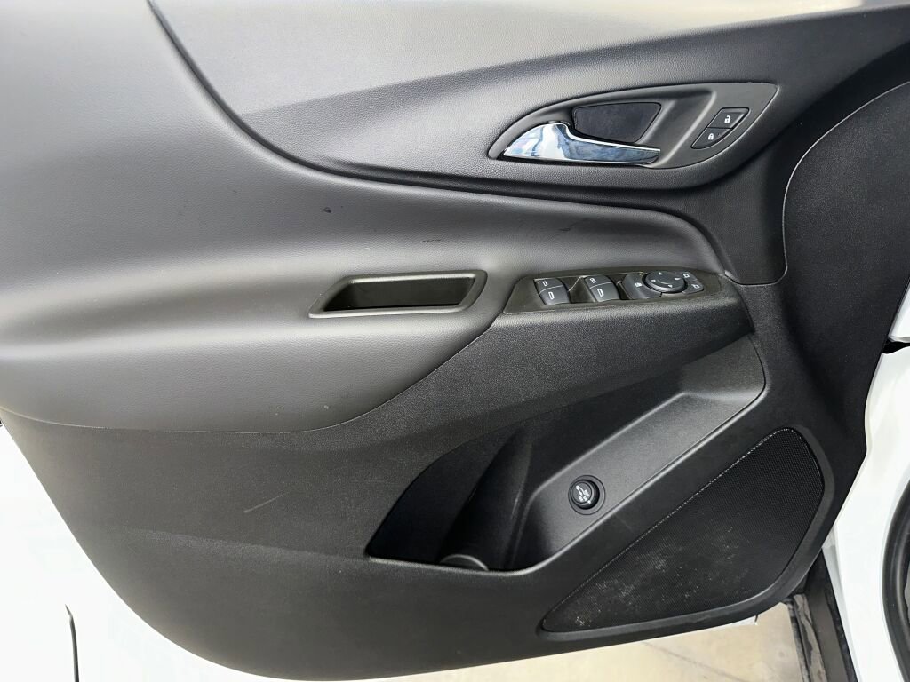 Certified 2024 Chevrolet Equinox LT w/ LPO, Floor Liner Package image 4