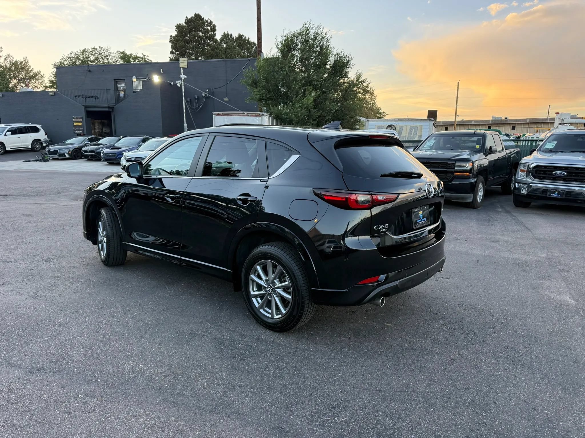 Used 2025 MAZDA CX-5 AWD 2.5 S w/ Preferred Package image 4