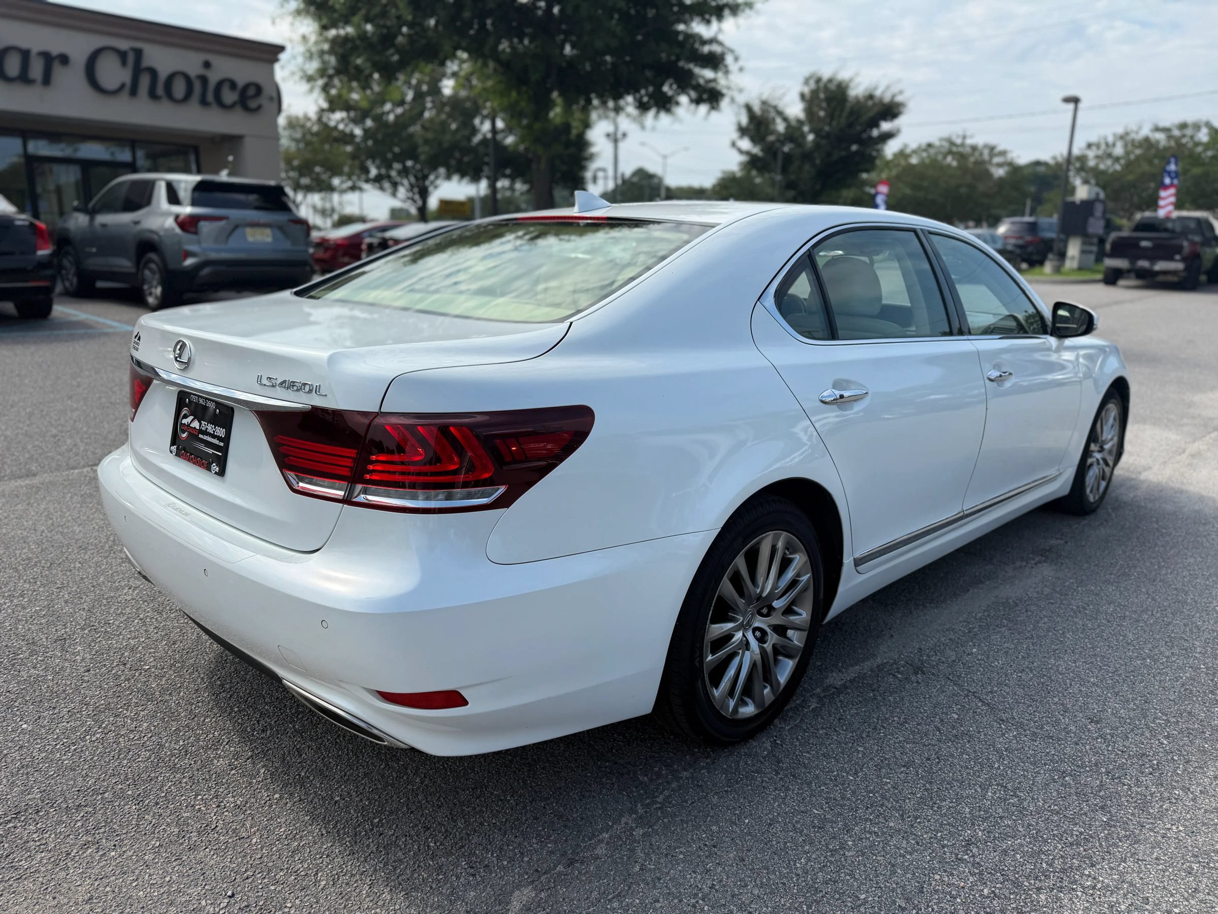 Used 2014 Lexus LS 460 L RWD image 8
