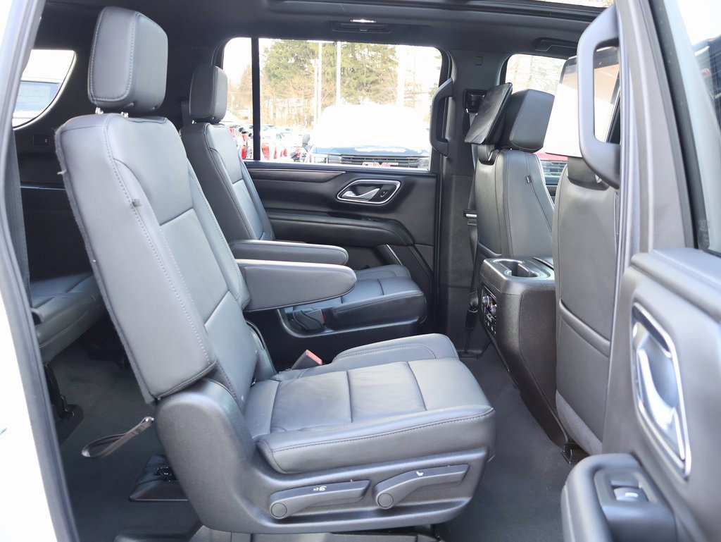 Certified 2024 Chevrolet Suburban Z71 w/ Luxury Package image 40