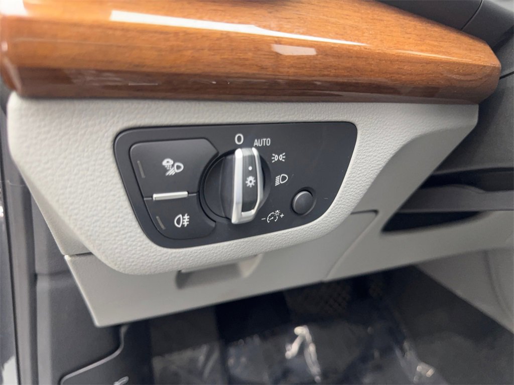 Used 2022 Audi Q5 2.0T Premium w/ Convenience Package image 56