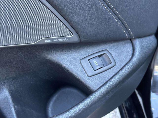 Used 2023 BMW 530i xDrive w/ Premium Package image 13