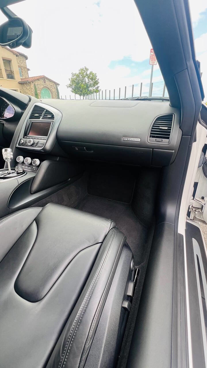 Used 2011 Audi R8 V10 AWD/4WD image 30