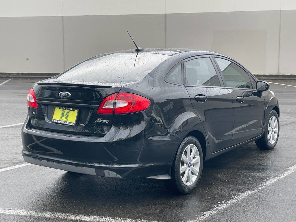 Used 2012 Ford Fiesta SE image 5