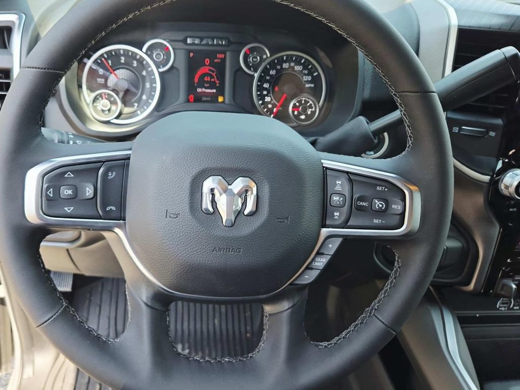 New 2026 RAM 2500 Big Horn AWD/4WD image 20