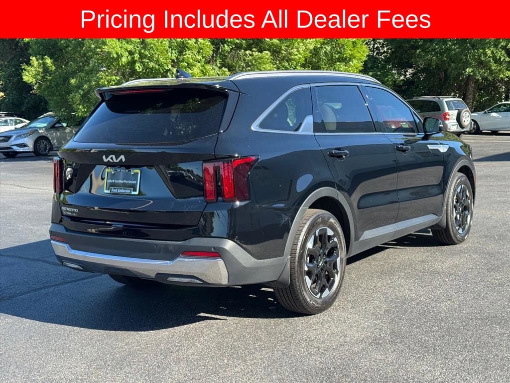 Certified 2024 Kia Sorento S w/ Panoramic Sunroof Package FWD image 3