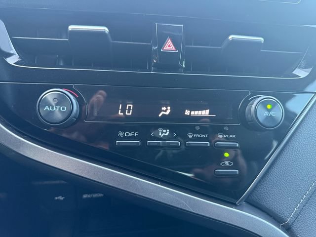 Used 2021 Toyota Camry SE FWD image 8