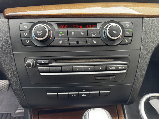 Used 2013 BMW 128i Convertible w/ Premium Pkg image 36