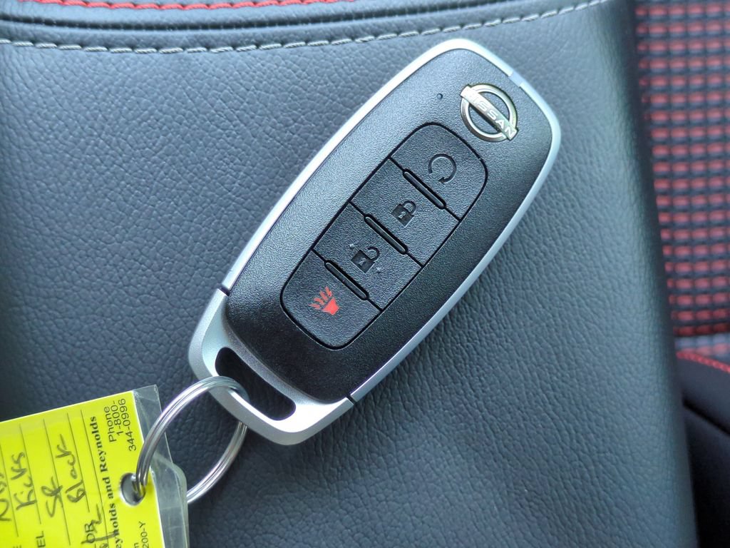 Certified 2026 Nissan Kicks SR FWD image 26