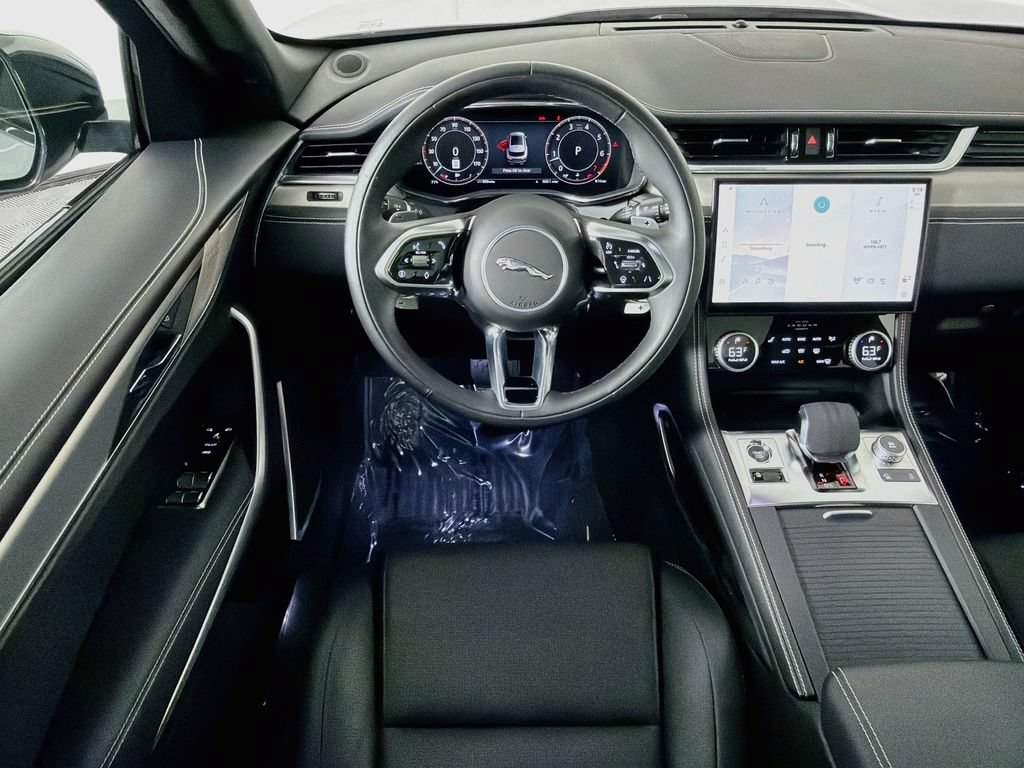 Certified 2025 Jaguar F-PACE R-Dynamic S AWD/4WD image 24