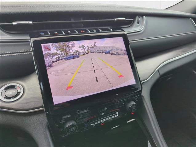 Used 2025 Jeep Grand Cherokee Limited 4xe image 13