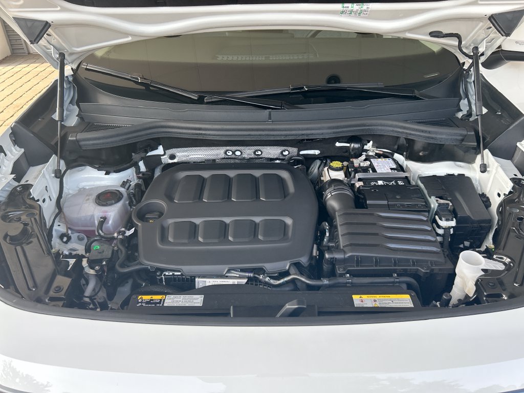 Certified 2026 Volkswagen Tiguan S FWD image 35