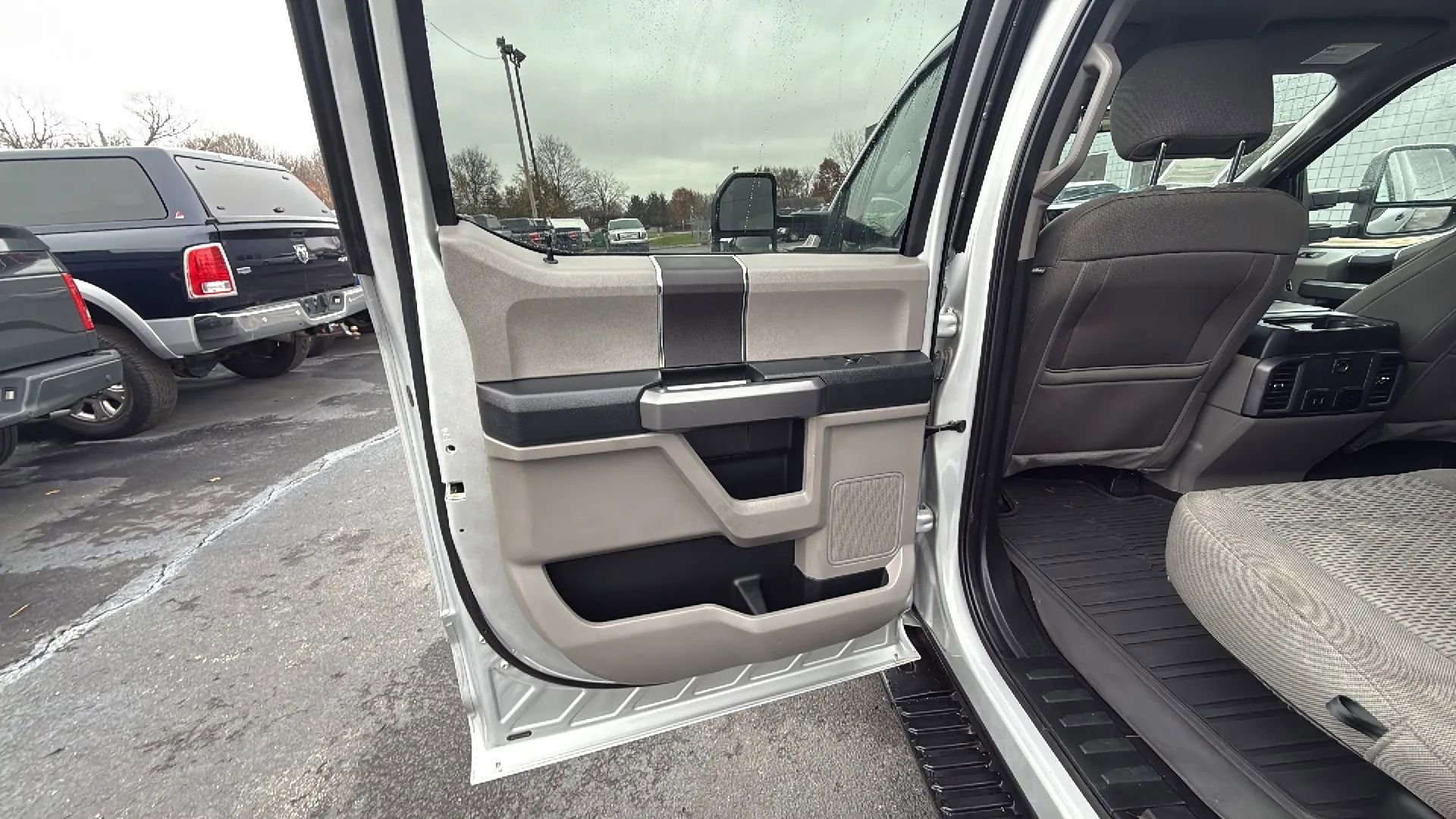 Used 2019 Ford F150 XLT w/ Equipment Group 301A Mid AWD/4WD image 11