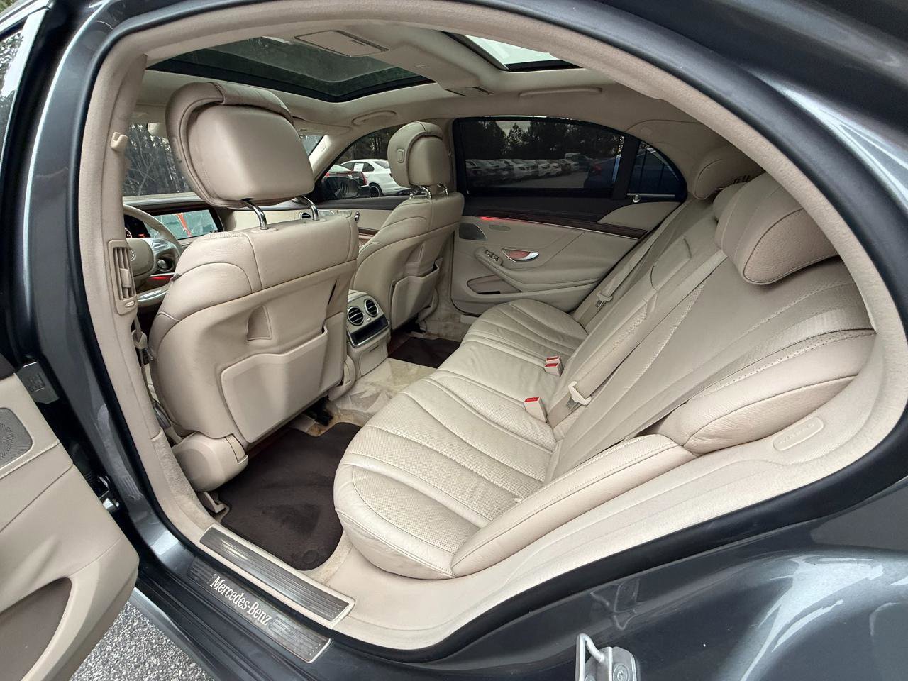 Used 2017 Mercedes-Benz S 550 Sedan image 10