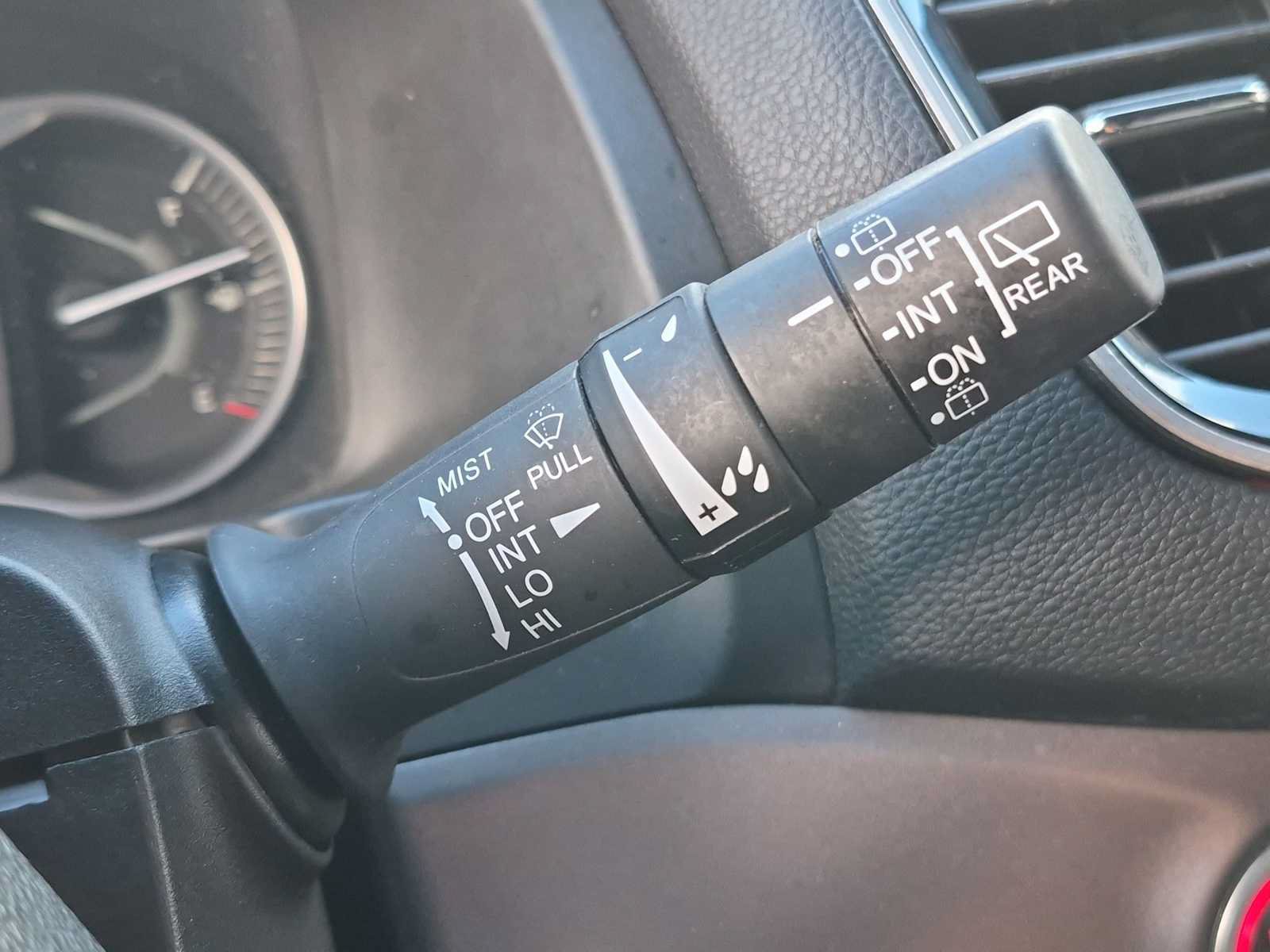 Used 2023 Honda Passport EX-L image 26