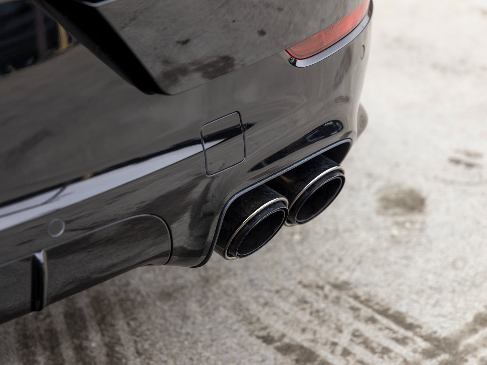 New 2025 Porsche Cayenne GTS image 21