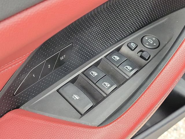 Used 2022 BMW M440i Convertible RWD image 16