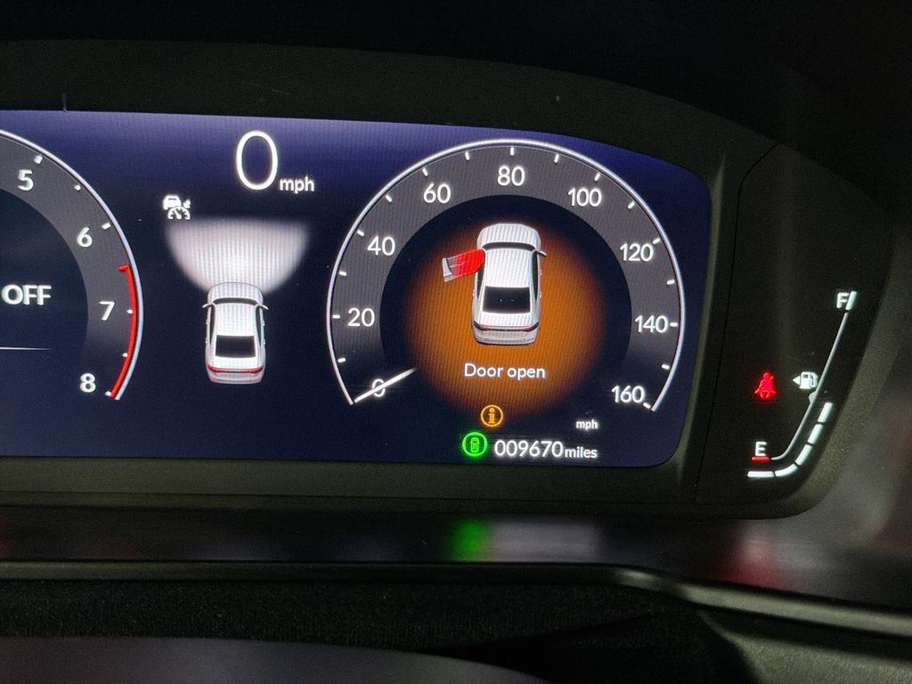 Used 2025 Honda Accord SE image 12