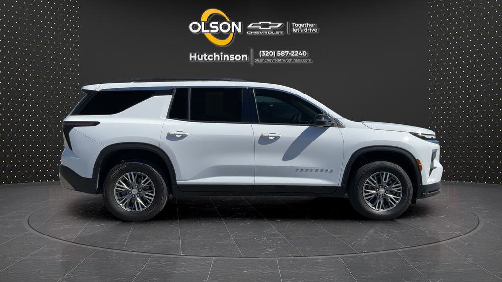 Used 2025 Chevrolet Traverse LT image 20