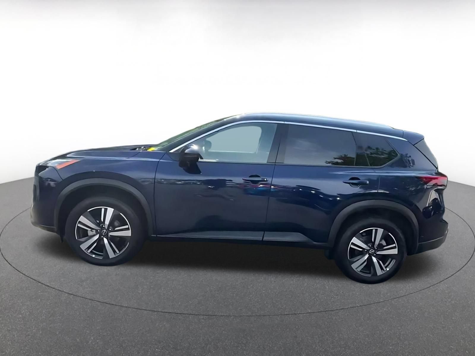 Used 2026 Nissan Rogue SL AWD/4WD image 8