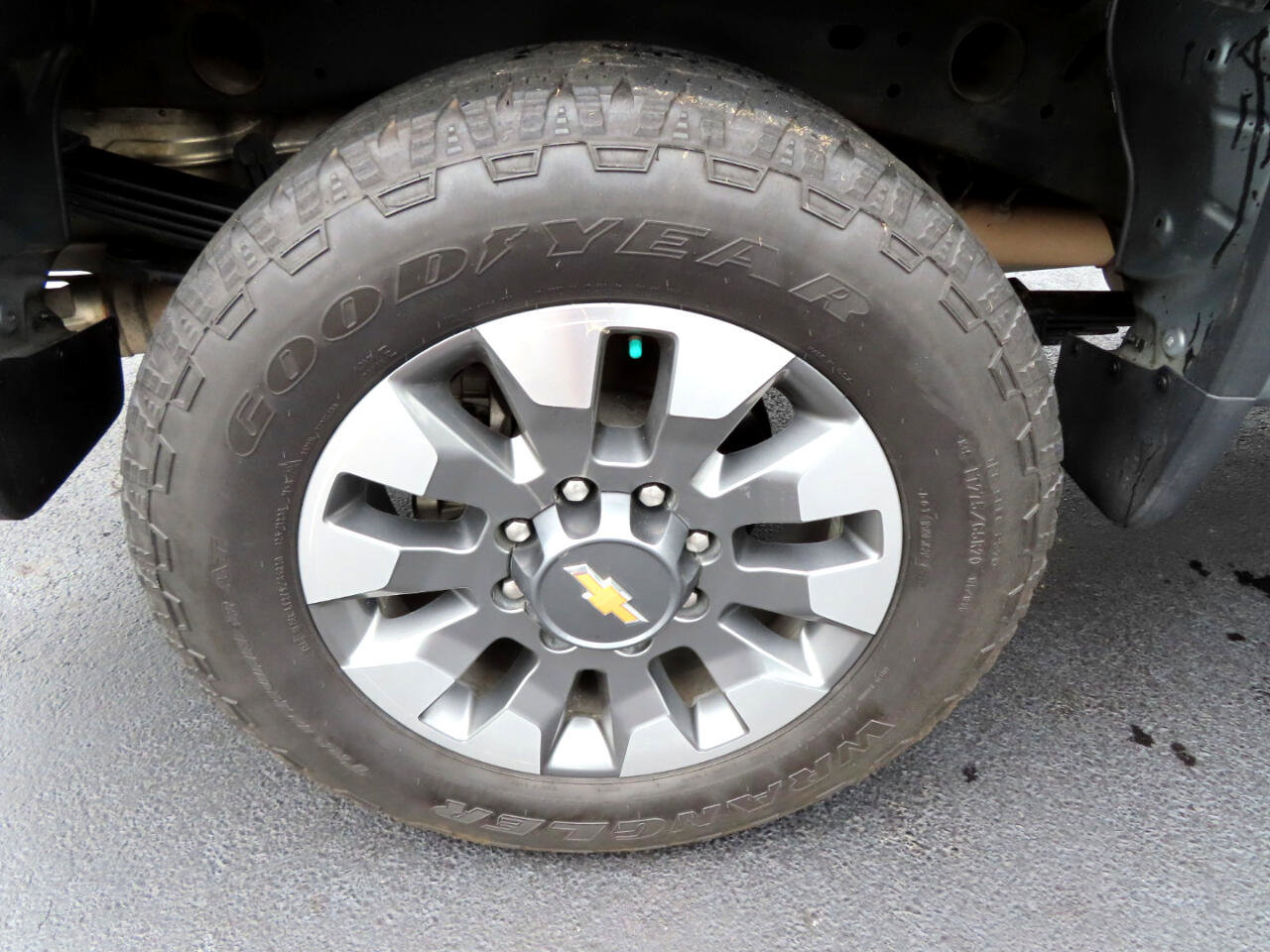 Used 2024 Chevrolet Silverado 2500 LT image 20