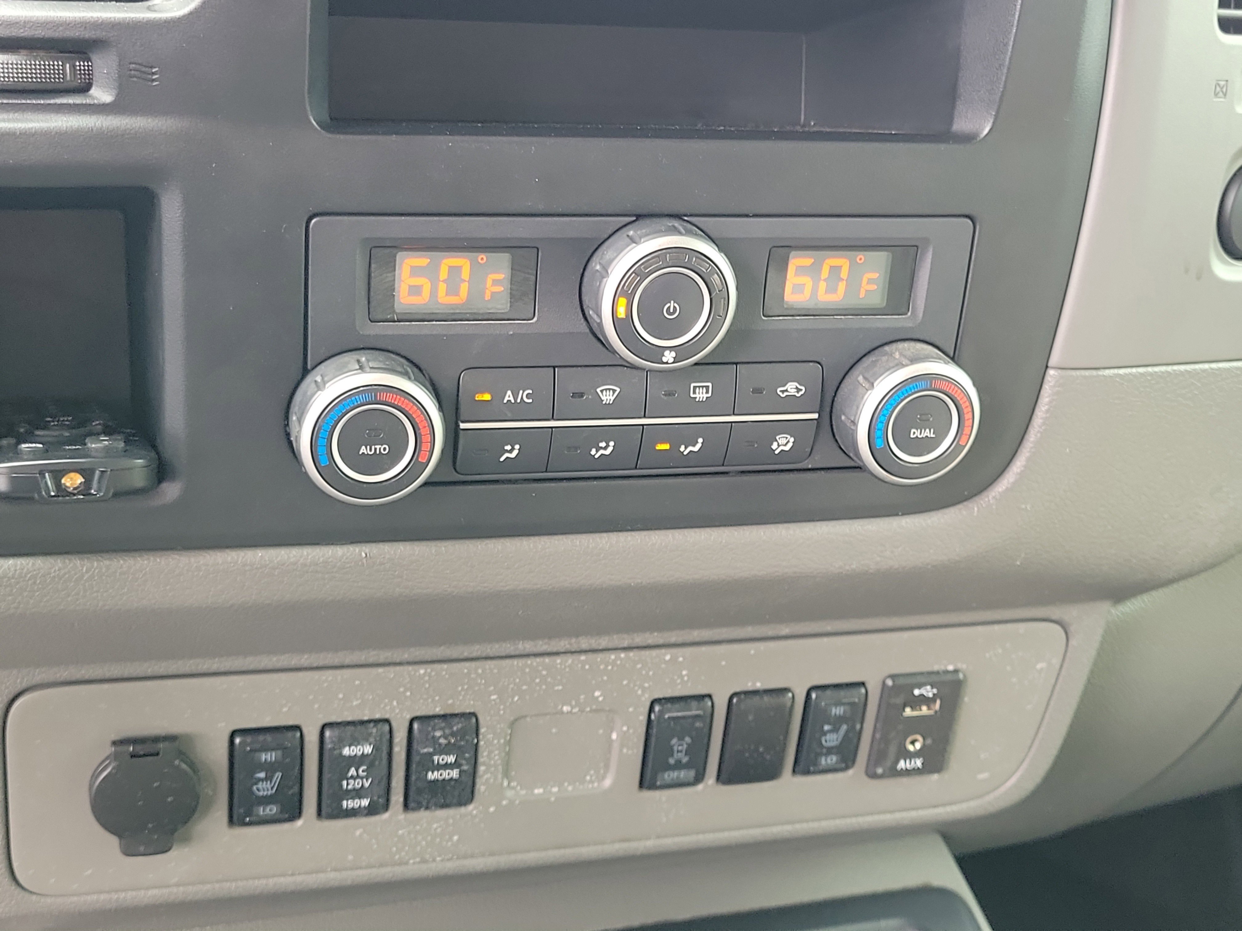 Used 2019 Nissan NV 3500 SL RWD image 27