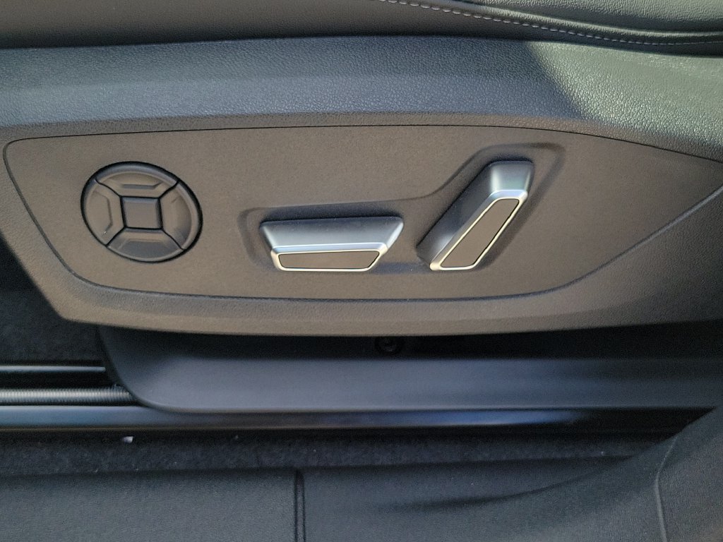 New 2026 Audi Q3 quattro 2.0T AWD/4WD image 18