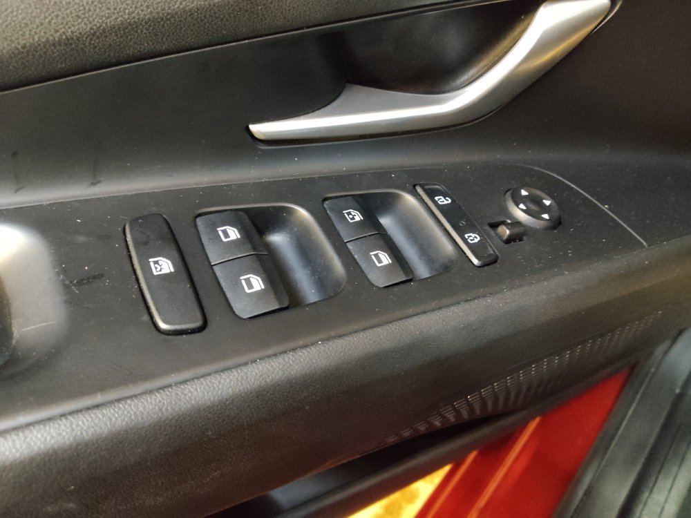 Used 2021 Hyundai Elantra SEL FWD image 27