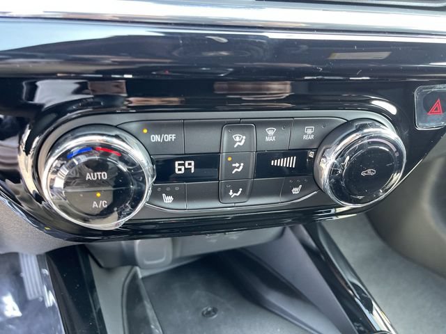 New 2026 Chevrolet Trax RS w/ Sunroof Package FWD image 18