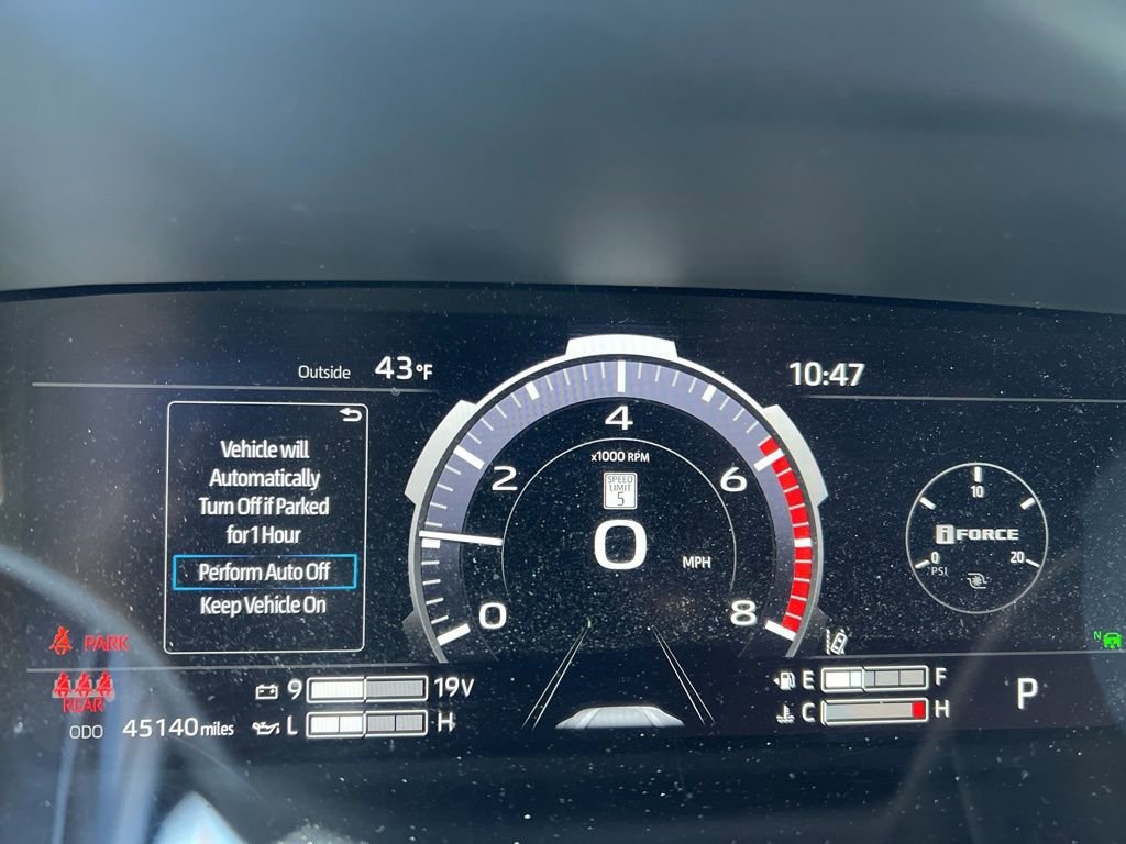 Used 2022 Toyota Tundra Platinum w/ Advanced Package image 29