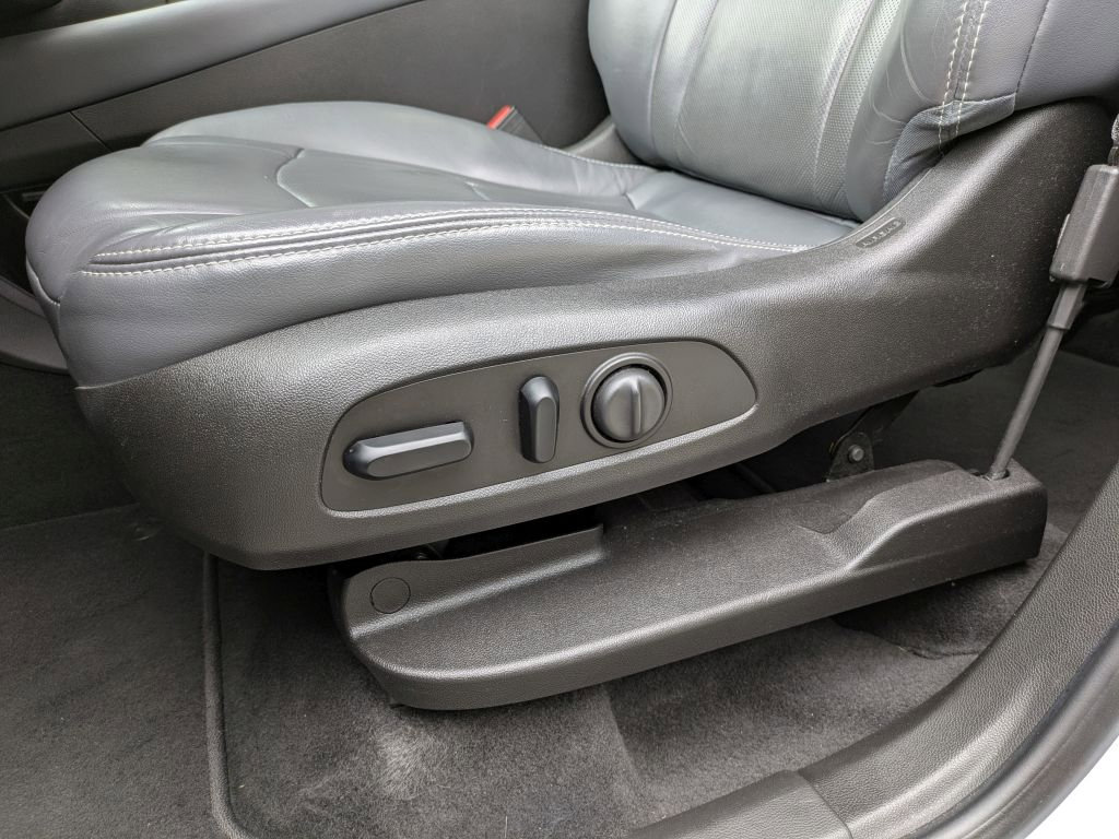 Used 2018 Buick Enclave Premium w/ Trailering Package AWD/4WD image 13