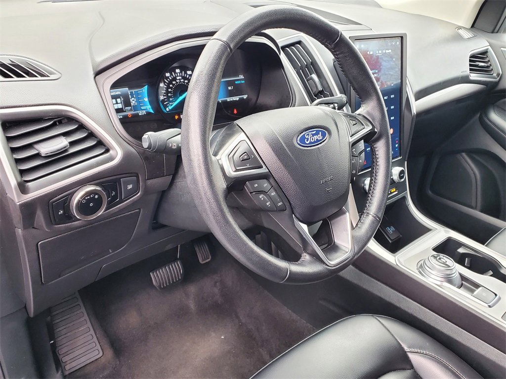 Used 2024 Ford Edge SEL image 8