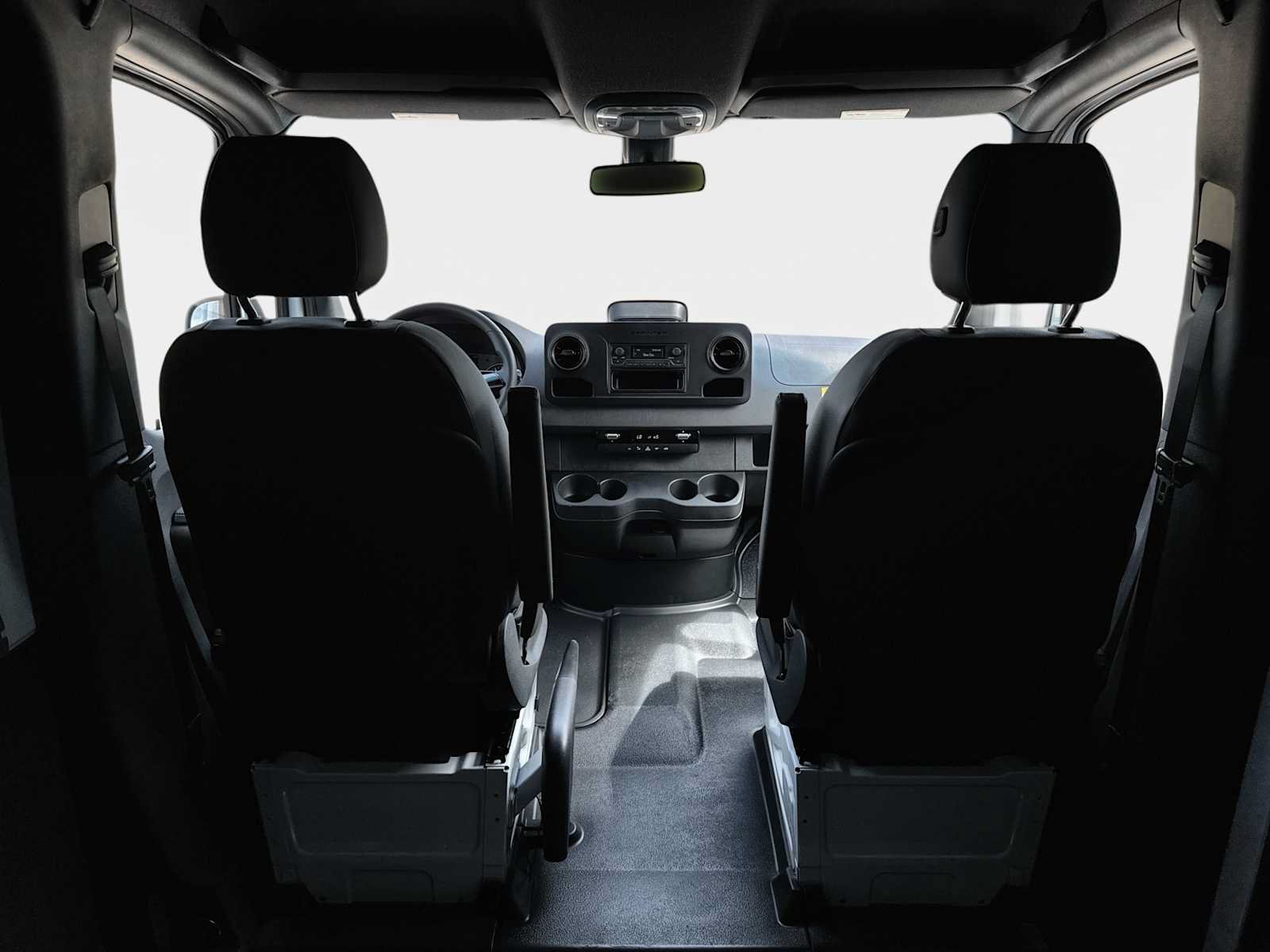 New 2026 Mercedes-Benz Sprinter 2500 image 17