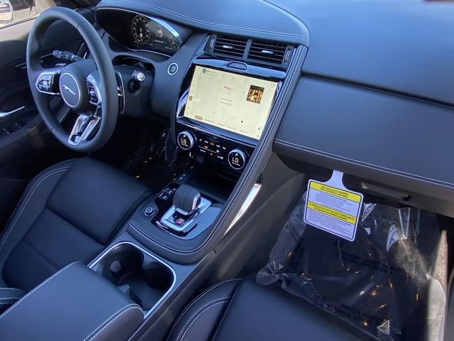 Used 2024 Jaguar E-PACE R-Dynamic SE image 11