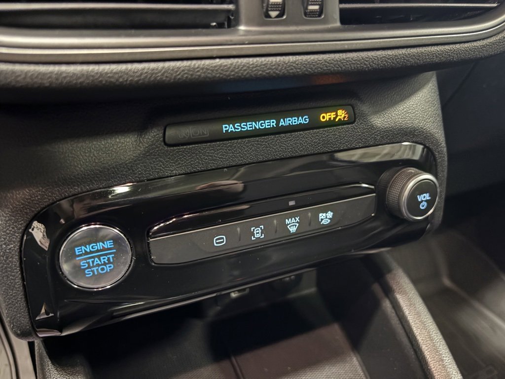 Certified 2024 Ford Escape Base image 16