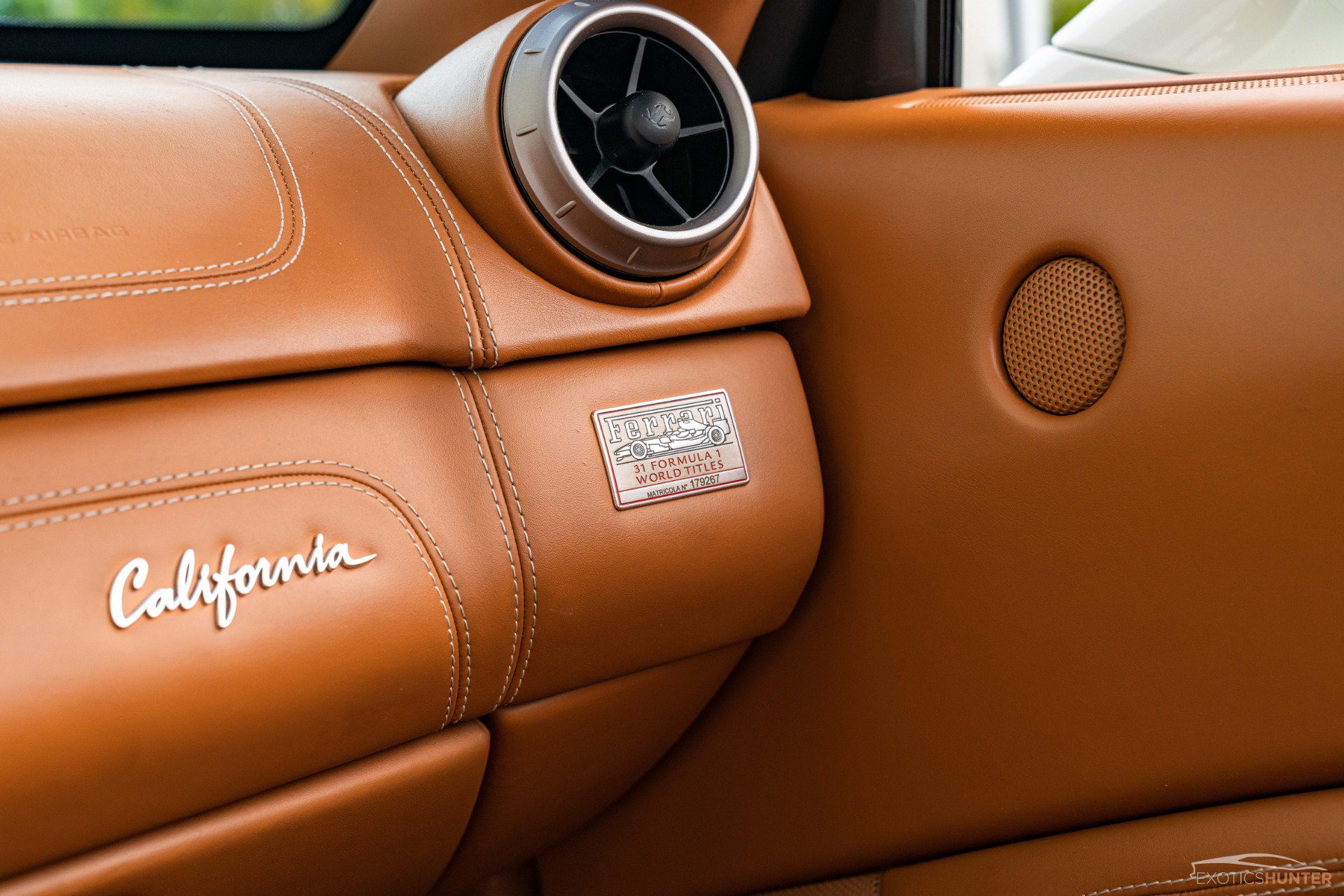 Used 2011 Ferrari California RWD image 6