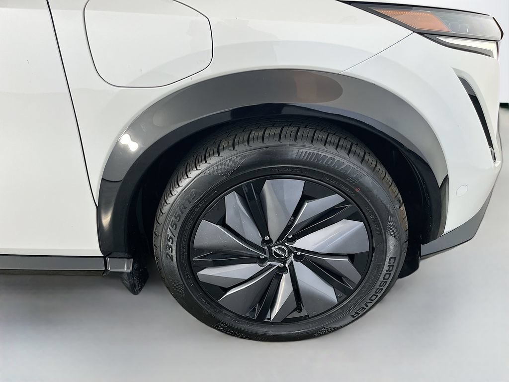 Used 2023 Nissan Ariya AWD image 38